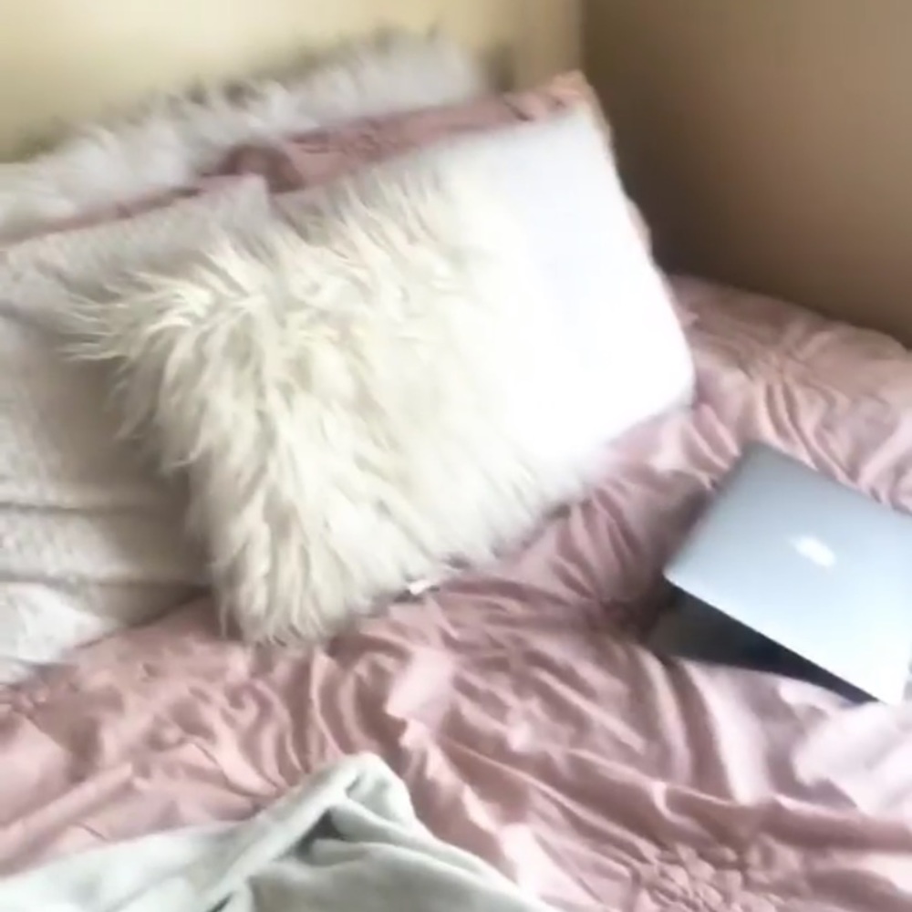 Pink tj maxx comforter